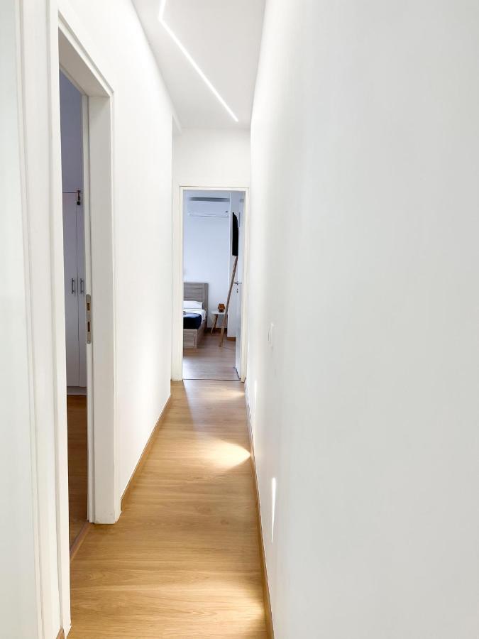 Comfy 2 Bdr Apt In Petralona - Next To Metro Aten Exteriör bild
